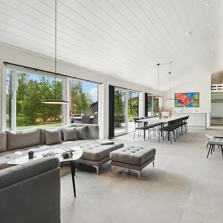 Lovely Home In Ebeltoft With Sauna Ebeltoft
