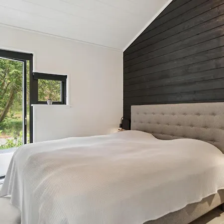 Lovely Home In Ebeltoft With Sauna Ebeltoft