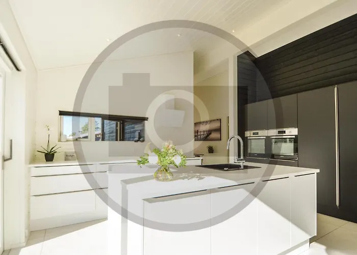 Сasa de vacaciones 7 Bedroom Lovely In